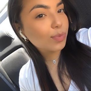 Meet your Posher, Cella